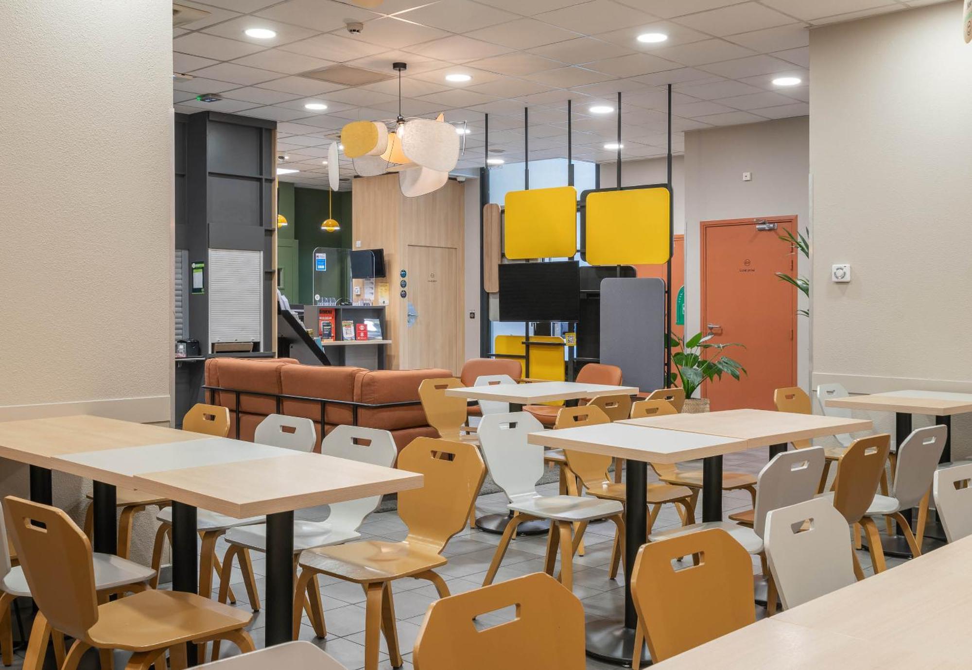 B&B Hotel Lyon Ouest Tassin Exteriör bild