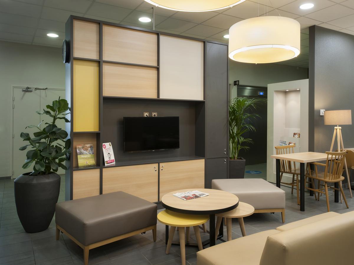 B&B Hotel Lyon Ouest Tassin Exteriör bild